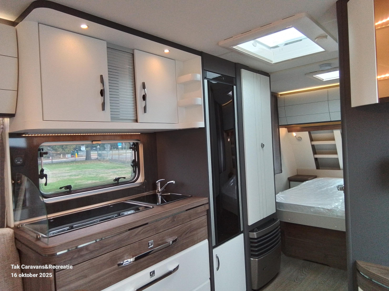 Hobby Excellent Edition 540 UFF met queensbed  foto: 5