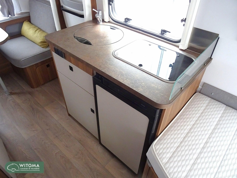 Eriba Touring 542 airco mover thule e.t.c.  foto: 5