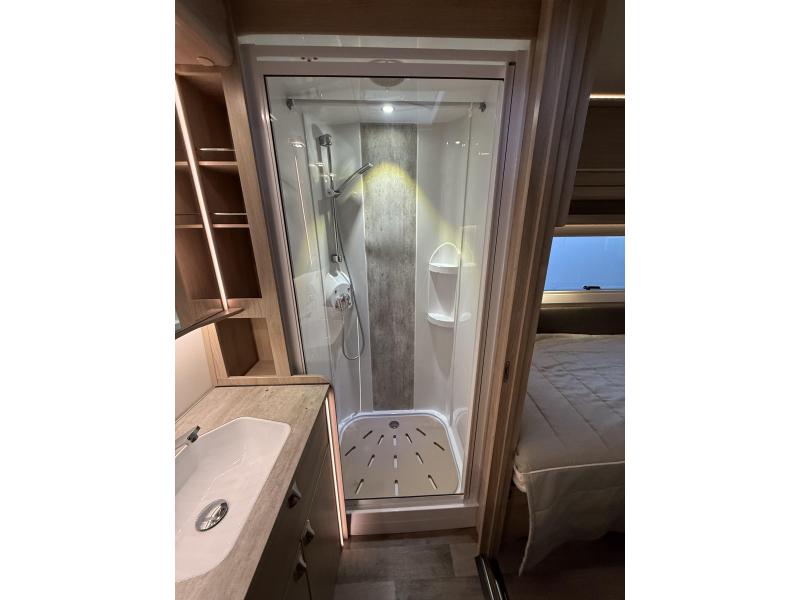 Kabe Royal 780 TDL Front Kitchen - Compleet  foto: 16