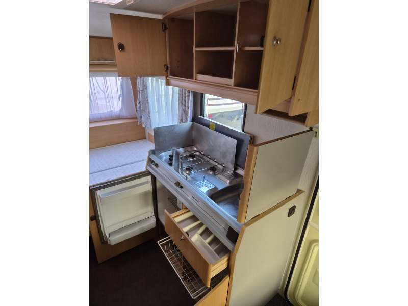 Adria Unica A 430 DD - Voortent -  foto: 8