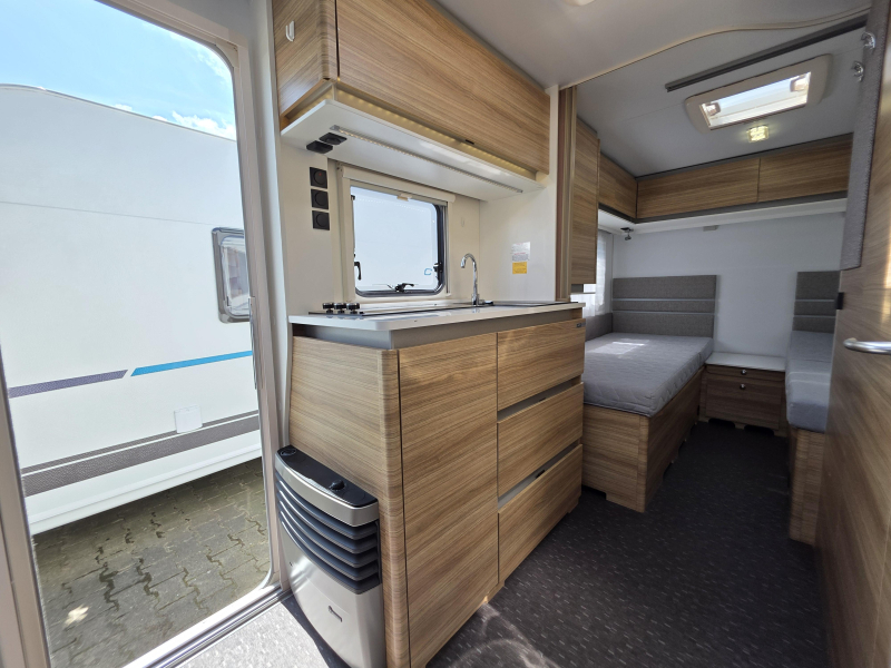 Adria Altea 492 UL Rondzit enkele bedden '18  foto: 15