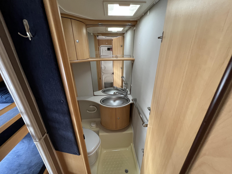 Dethleffs Camper 510 TK stapelbed  foto: 11