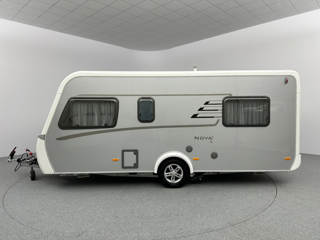 Eriba Nova Light 442 Crystal Silver foto: 12