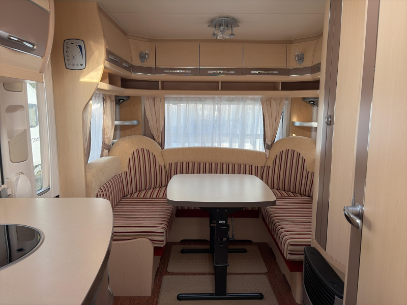 Hobby La Vita 455 UF Mover/Fietsdrager V+A  foto: 6