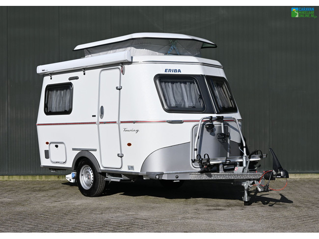 Eriba Touring Familia 310 hoofdfoto: 1