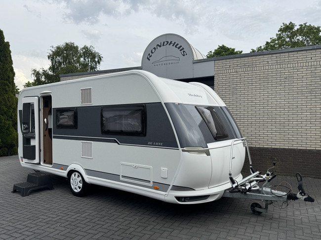 Hobby De Luxe 495 UL met enkele bedden **Mover/Fietsendrager/Zakluifel/Buitengas/2e serviceluik/1e eigenaar/Zeer nette caravan** foto: 6