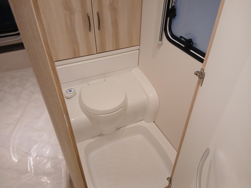 Hobby De Luxe 400 SFE  foto: 7