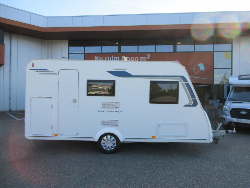 Caravelair Alba Family 426 MET DOREMA VOORTENT  foto: 1