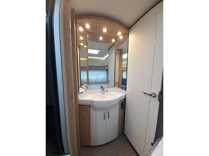 Hobby Excellent Edition 460 UFE 1500kg-vloerverwa-reswiel  foto: 11
