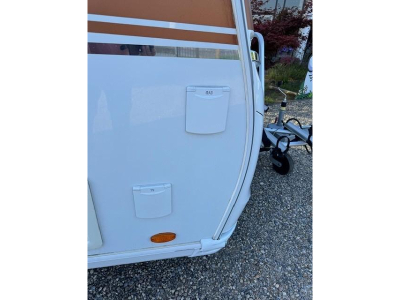Bürstner Averso Harmony Line 465 TS mover airco fietsenrek  foto: 9