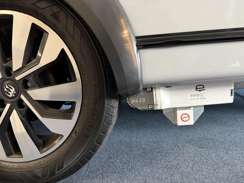 Knaus Sudwind 60 Years 460 EU E-Power super compleet  foto: 7