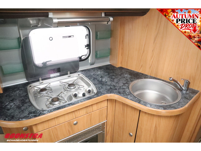 Bürstner Trecento 525 TL Middenkeuken Lengtebed foto: 21