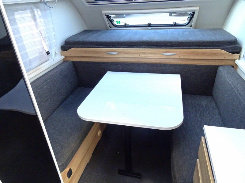 Adria Action 391 PH mover en unico luifel  foto: 7