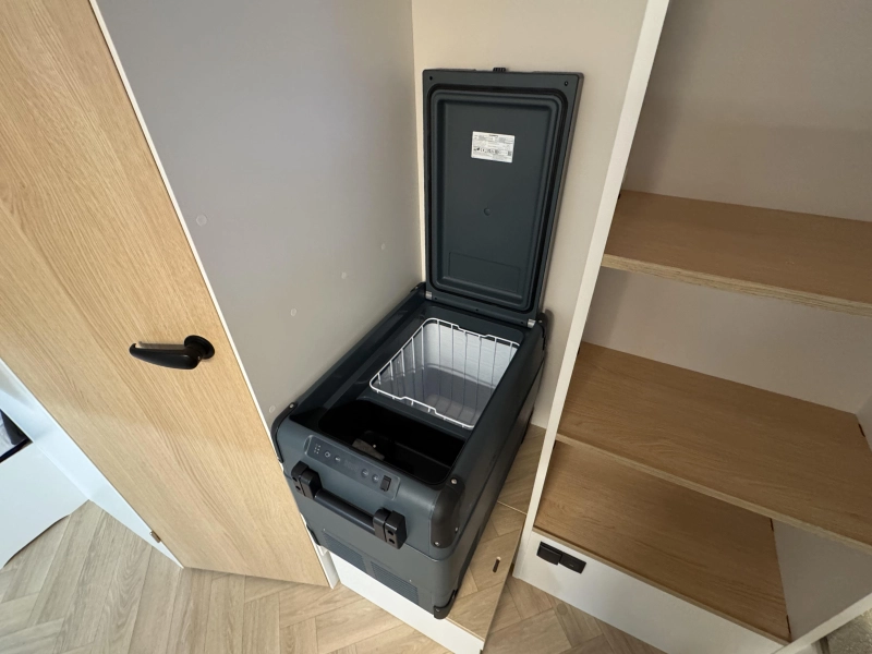 LMC E:dero 470K Openslaand voorraam  foto: 11