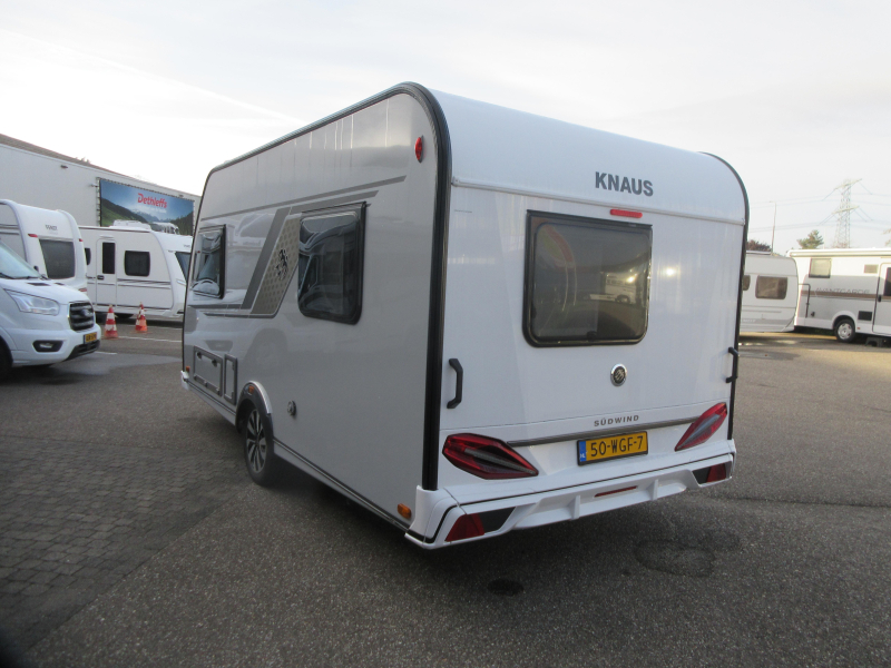 Knaus Sudwind 420 QD MET MOVER EN UNICO  foto: 21
