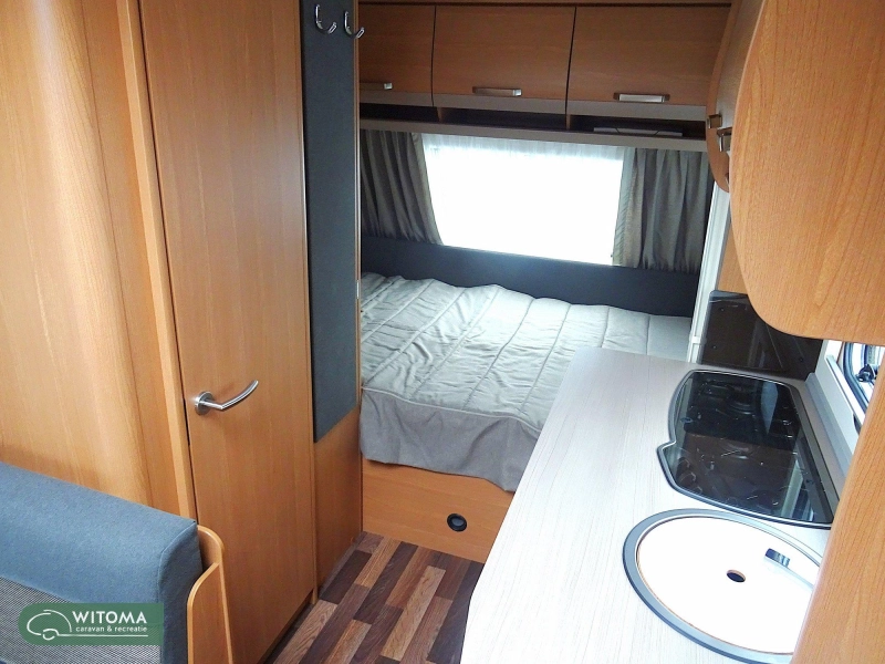 Knaus Sport 420 QD voortent luifel  foto: 10