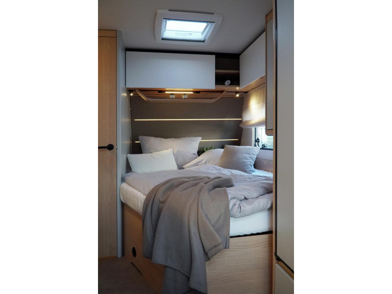 LMC Style 440 D model 2027, fransbed  foto: 16
