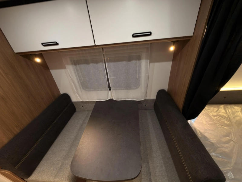 Sterckeman Easy 470 PE Stappelbed+1300KG  foto: 11