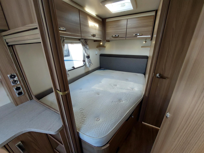 Sprite Alpine Sport 470 CF voortent-mover-GFK-etc  foto: 15