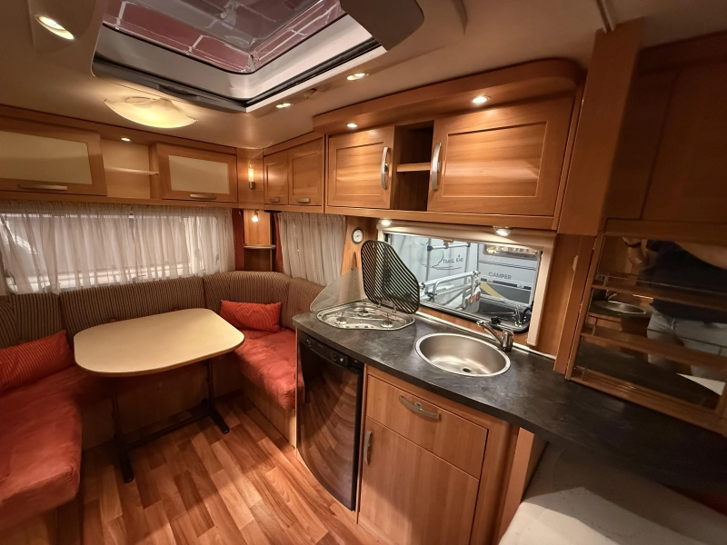 Eriba Sporting 465 FRANSB MOVER LUIFEL TENT  foto: 12