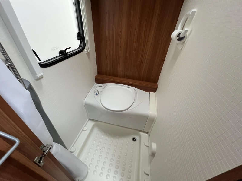 Dethleffs Nomad 500 DB Mover Luifel Fietsdrager  foto: 15