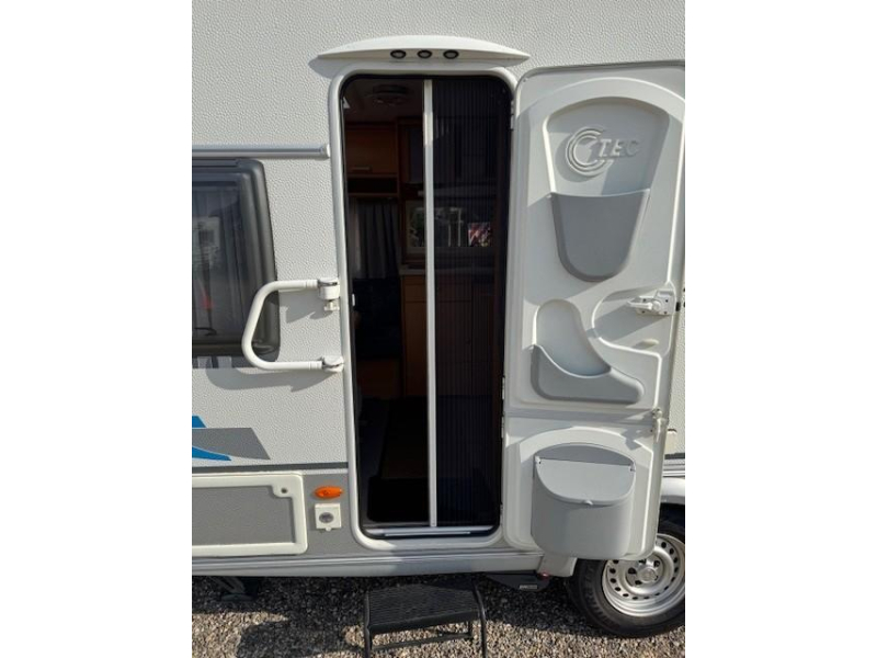 TEC Travel King 460 TDF Mover, Voortent fransbed  foto: 8