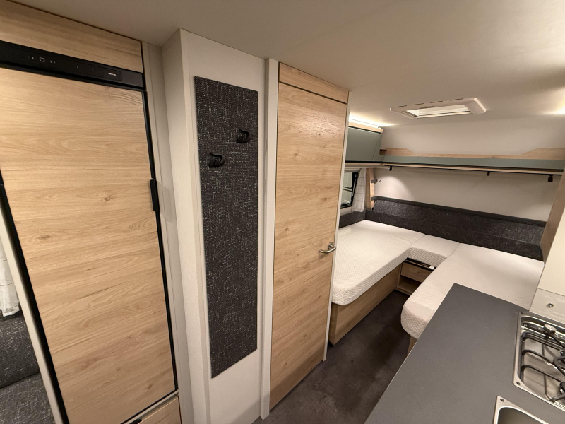 Dethleffs Camper 460 EL 2 BEDDEN ZIT EX VERHUUR  foto: 17