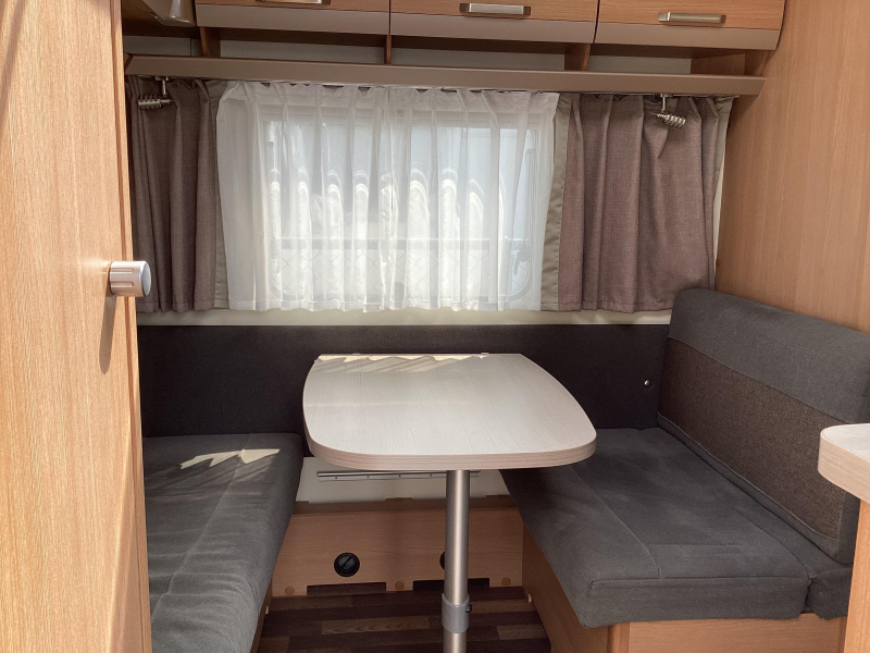 Knaus Sport 420 QD Dorema Mondial 