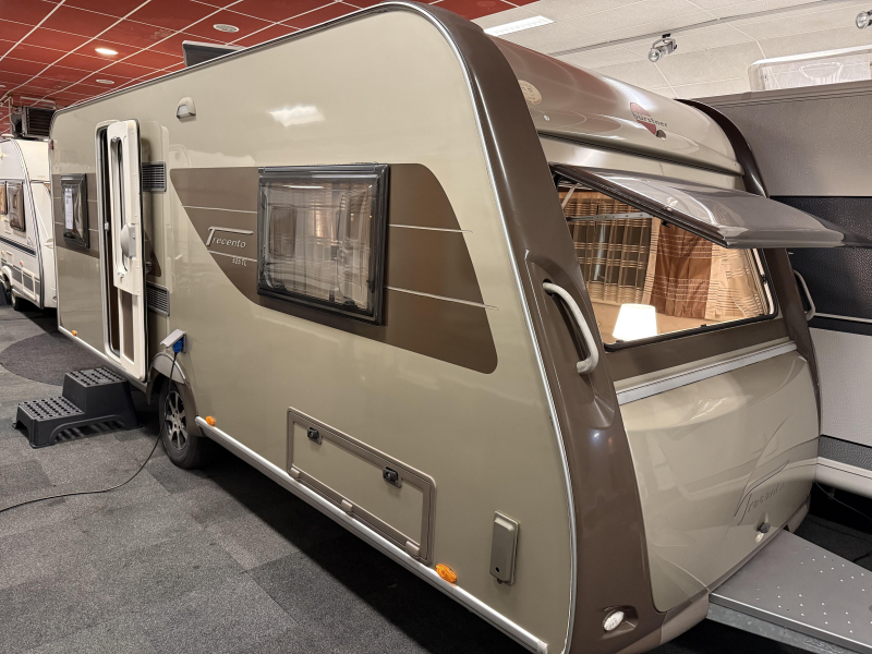 Bürstner Trecento 525 TL 2 BEDDEN RONDZIT TOPSTAAT  foto: 21