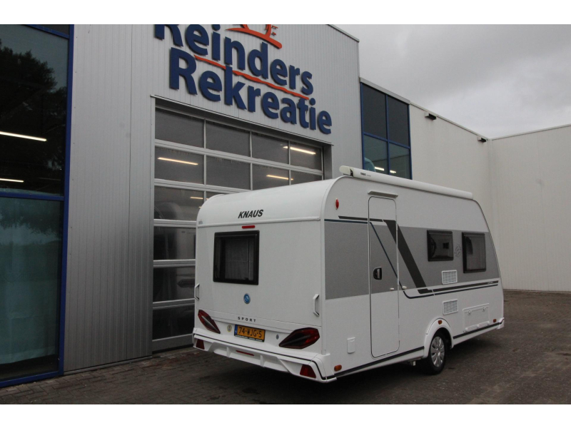 Knaus Sport 420 QD Mover, Thule 6300  foto: 2