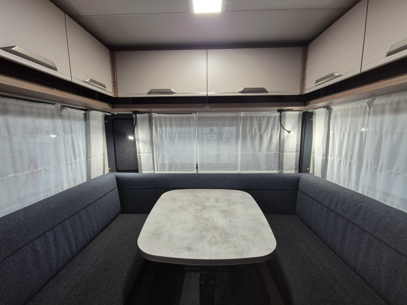 Knaus Sport 460 EU enkele bedden!  foto: 8