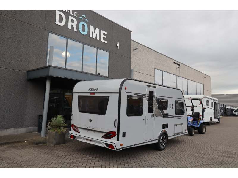 Knaus Sudwind Black Selection 460 EU Enkele bedden 