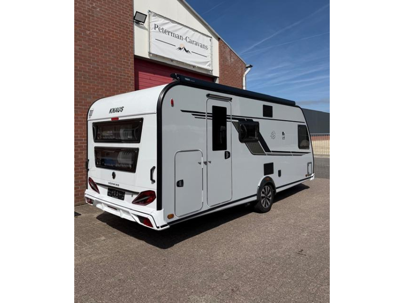 Knaus Sudwind 60 Years 540 FDK Incl. Mover en Luifel  foto: 2