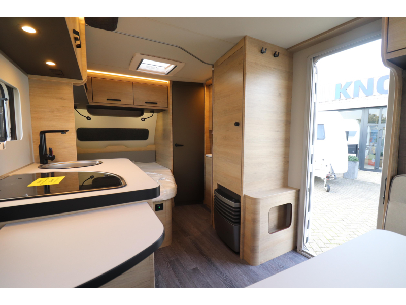 Weinsberg CaraOne Edition HOT 450 FU MODEL 2026 Frans Bed 927  foto: 12