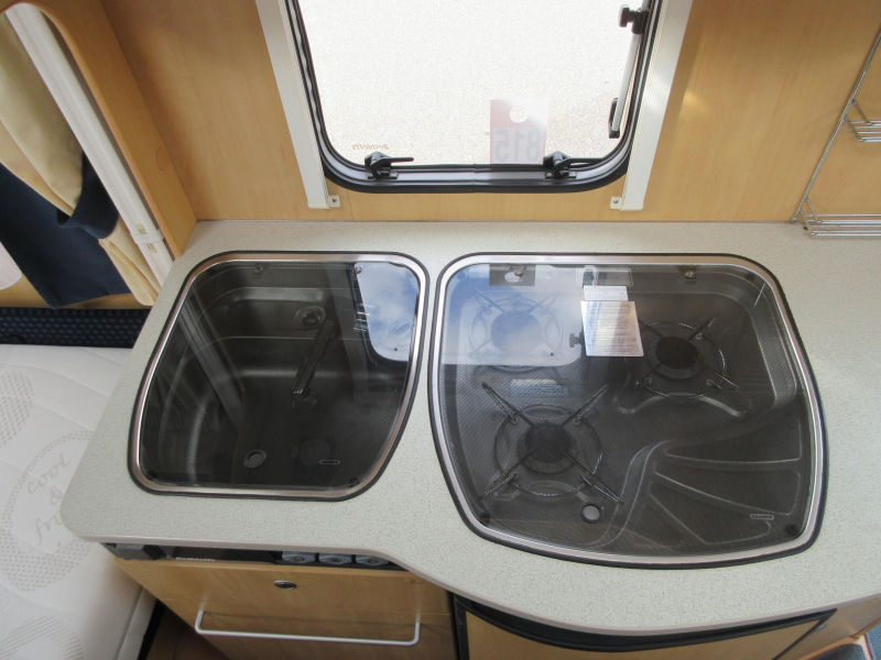 Dethleffs Camper 440 DB DWARSBED EN VASTE LUIFEL  foto: 7