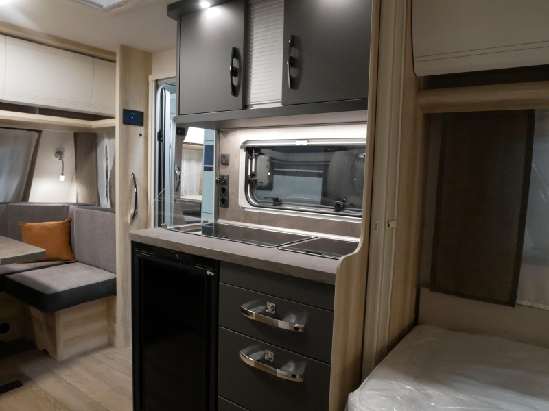 Hobby De Luxe 460 LU model 2027  foto: 10