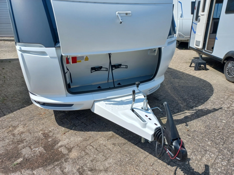 Hobby De Luxe 495 UL 1800kg - bedverbreding  foto: 2