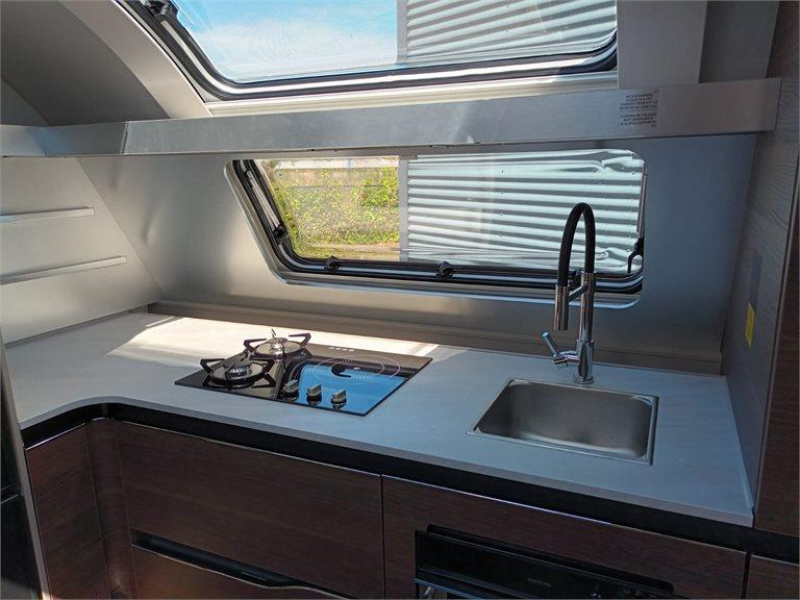 Adria Alpina 663 HT  foto: 4