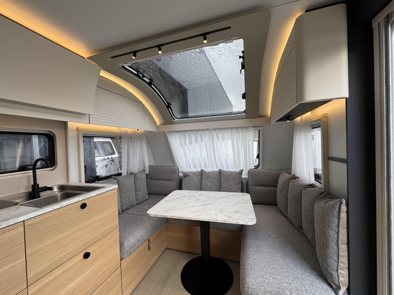Adria Adora 572 UT 