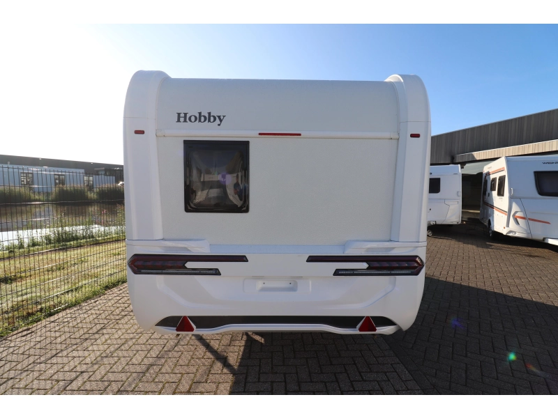Hobby De Luxe 400 SFE MODEL 2026 - 1500KG - 662 