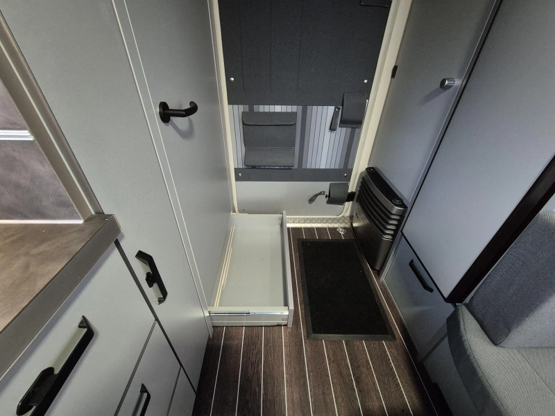 Knaus Sport en Fun 480 QL mover, airco, luchttent  foto: 22