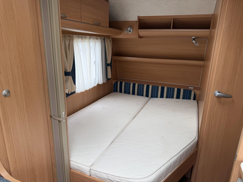 Adria Altea 432 PX Fietsendrager - voortent 