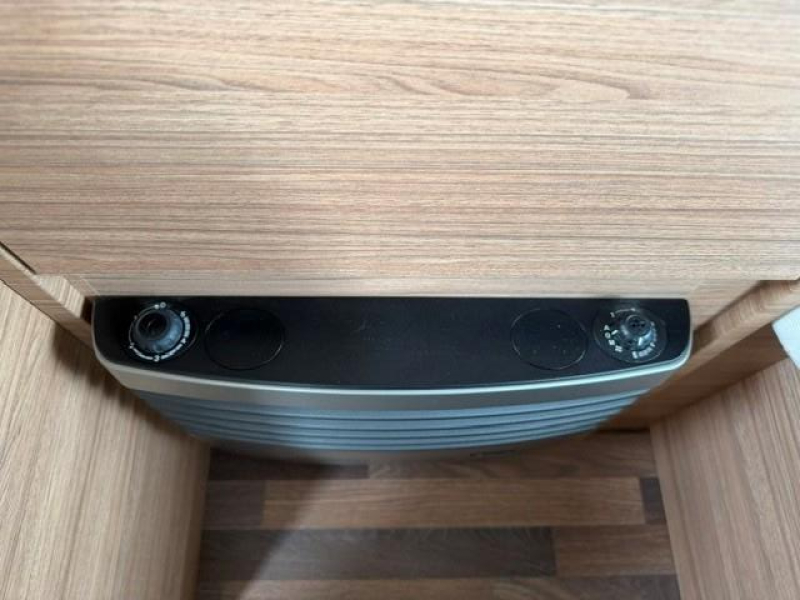 Weinsberg CaraOne Edition HOT 390 QD mover luifel fietsenrek  foto: 15