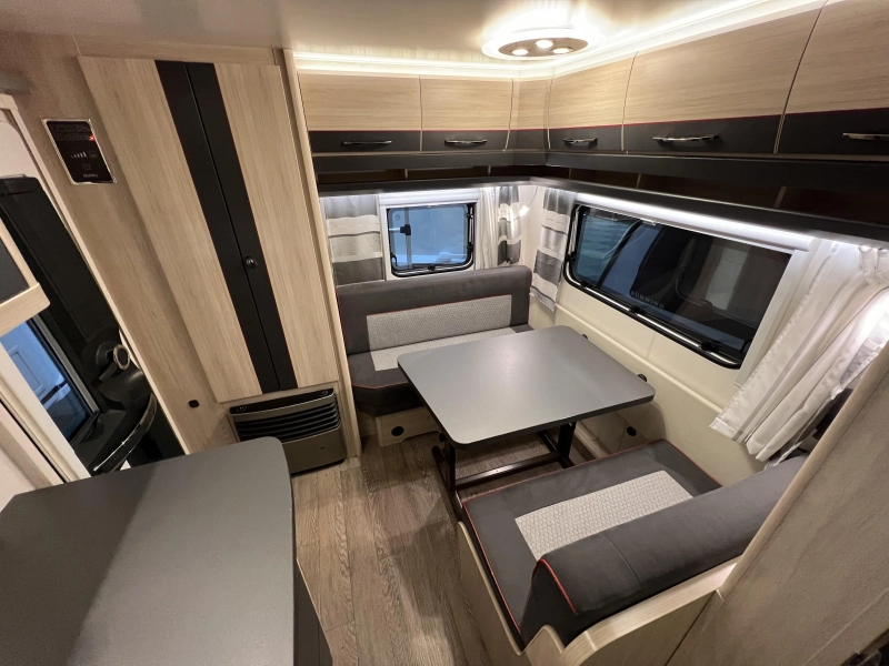 Hobby De Luxe Edition 440 SF 