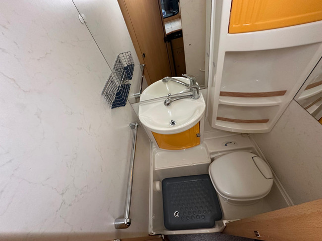 Dethleffs Camper 440 DB foto: 8