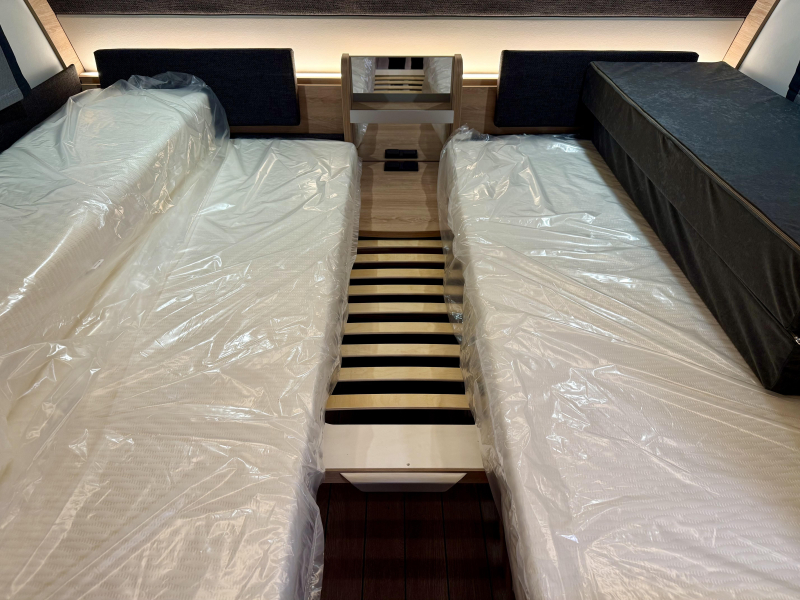 Knaus Sudwind Black Selection 460 EU Zomer Airco Actie!  foto: 8