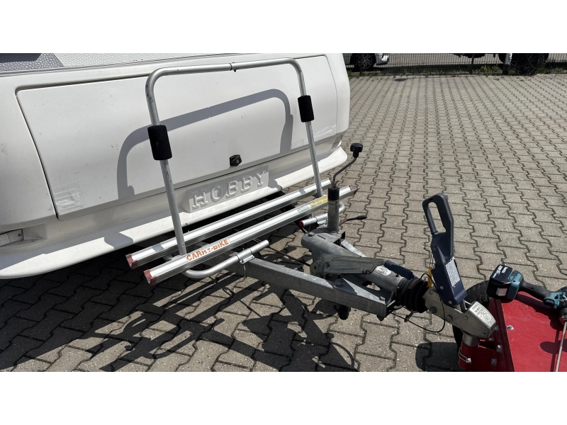 Hobby De luxe Easy 460 UFE frans bed rondzit toilet  foto: 16