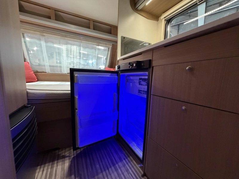 Adria Aviva 370 CP Mover | Stapelbed | Fiets  foto: 13