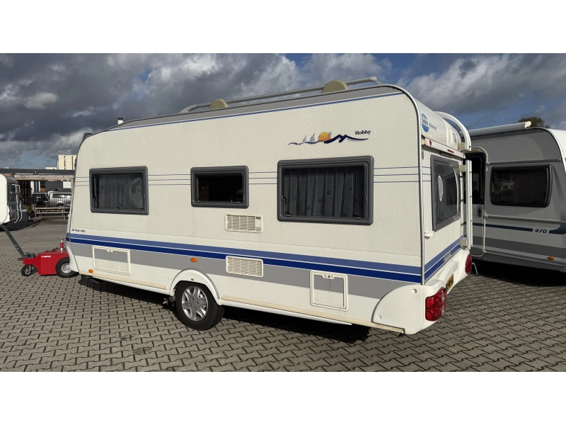 Hobby De luxe Easy 460 UFE frans bed rondzit toilet  foto: 13
