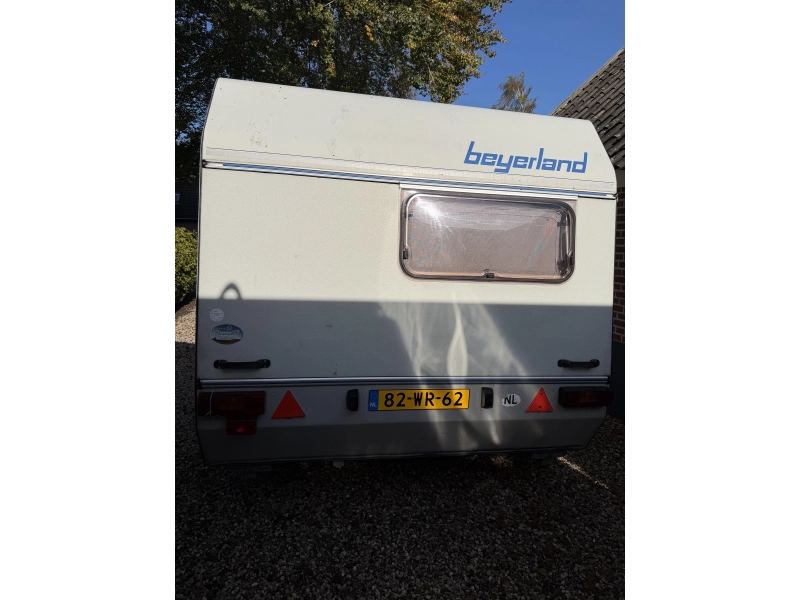 Beyerland Vitesse 380 